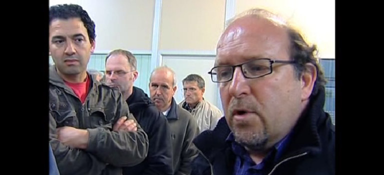 Les Molex des gens debout